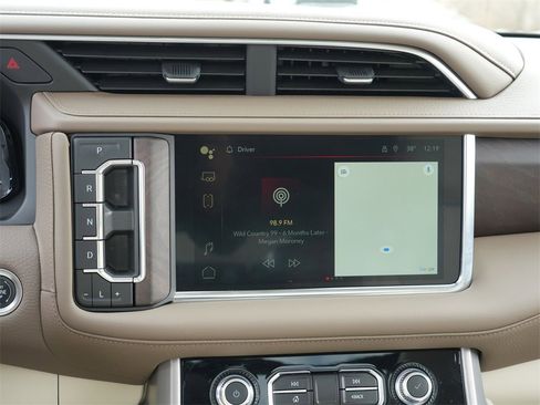 Used 2024 GMC Yukon XL Denali w/ Advanced Technology Package image 26