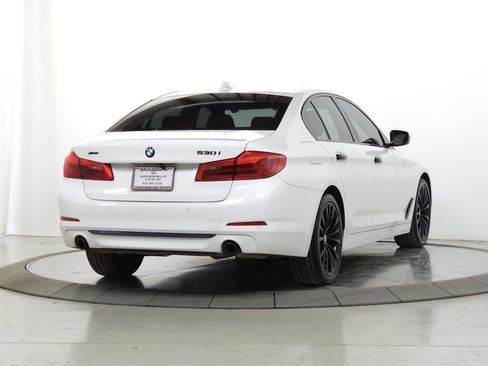 Used 2018 BMW 530i xDrive w/ Premium Package image 8