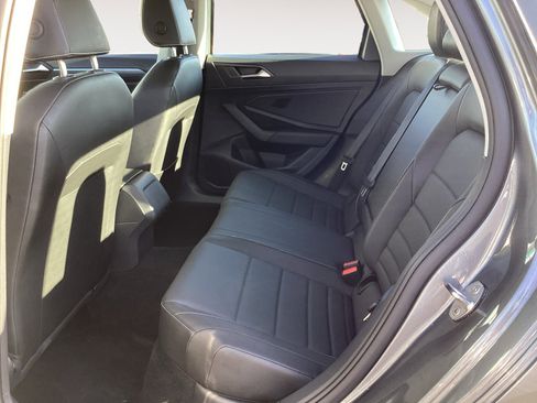 Used 2024 Volkswagen Jetta SE image 27