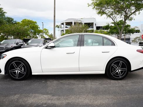 Used 2025 Mercedes-Benz E 350 4MATIC Sedan image 17
