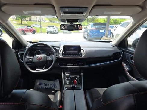 Used 2025 Nissan Rogue SV w/ Rock Creek Premium Package AWD/4WD image 14