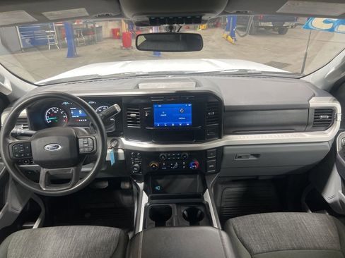 Used 2023 Ford F250 XLT image 15