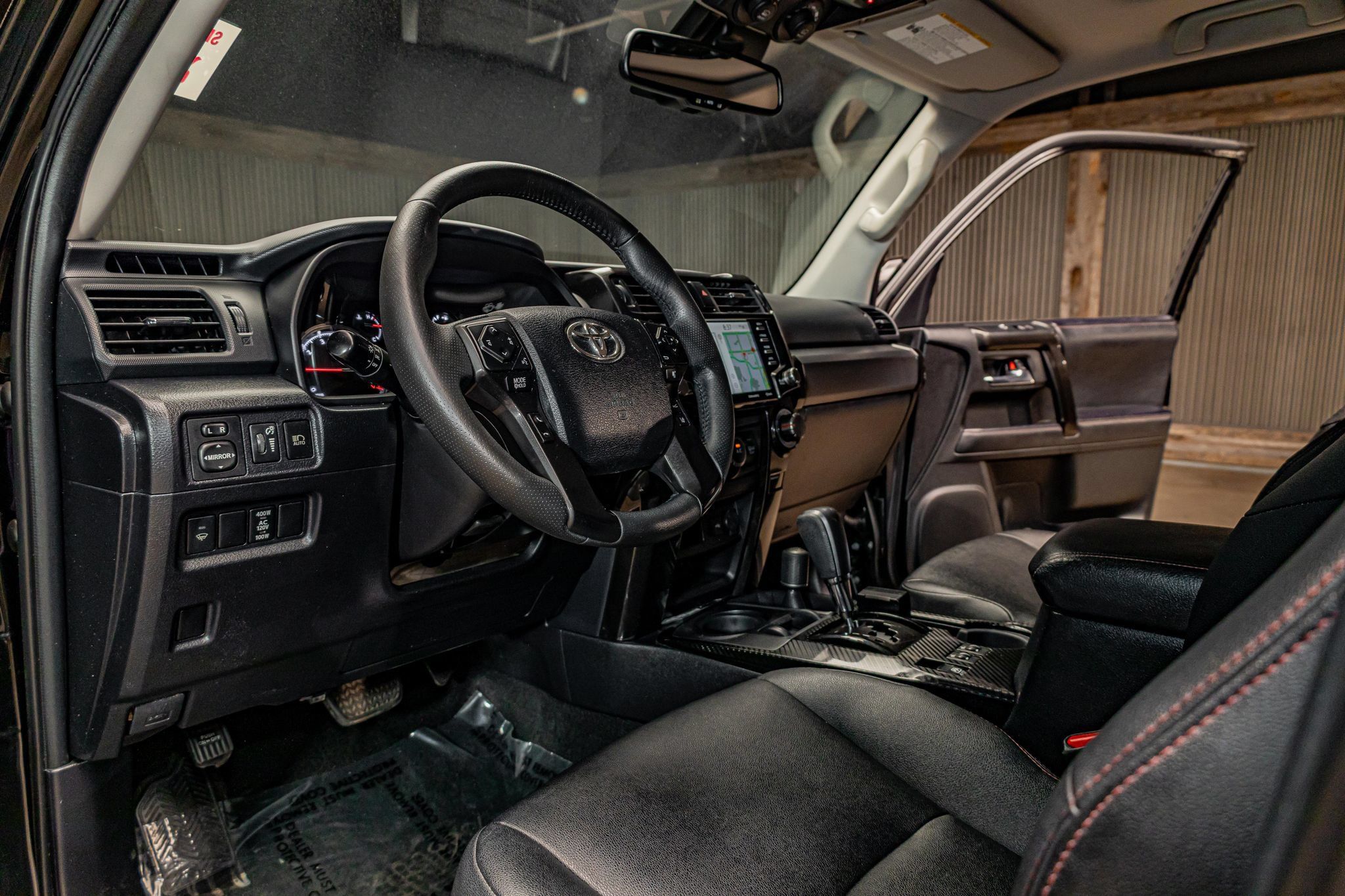 Used 2020 Toyota 4Runner Venture w/ Moonroof Package AWD/4WD image 13