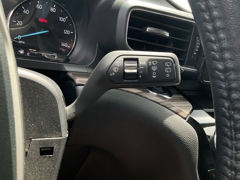 Used 2023 Ford Explorer Limited RWD image 38