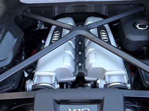 Used 2023 Audi R8 V10 performance image 15