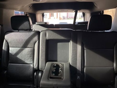 Used 2022 Chevrolet Tahoe Z71 w/ Z71 Off-Road Package image 42