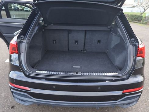 Used 2024 Audi Q3 2.0T Premium image 33