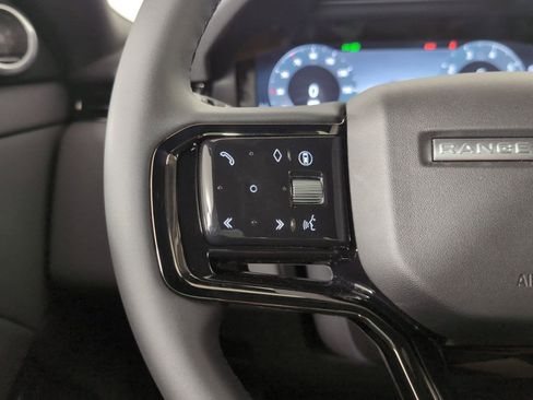 New 2025 Land Rover Range Rover Evoque S image 15