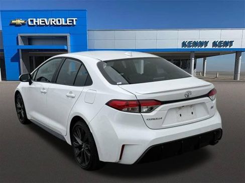 Used 2026 Toyota Corolla SE FWD image 32