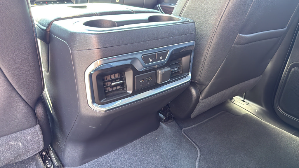 Used 2021 GMC Sierra 1500 SLT w/ SLT Premium Plus Package AWD/4WD image 19