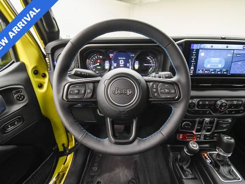 Used 2024 Jeep Wrangler Unlimited Rubicon 4xe image 13