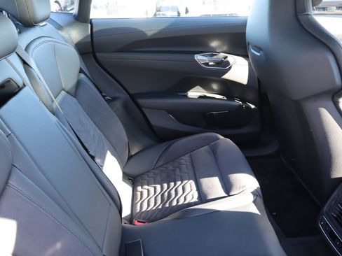 Used 2023 Audi e-tron GT Premium Plus image 14