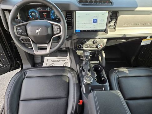 New 2025 Ford Bronco Badlands w/ Black Appearance Package image 23