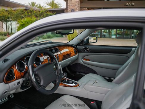 Used 2006 Jaguar XK8 Coupe image 40