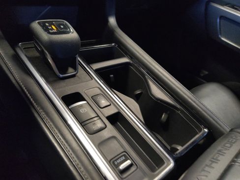 Used 2023 Nissan Pathfinder SL image 26