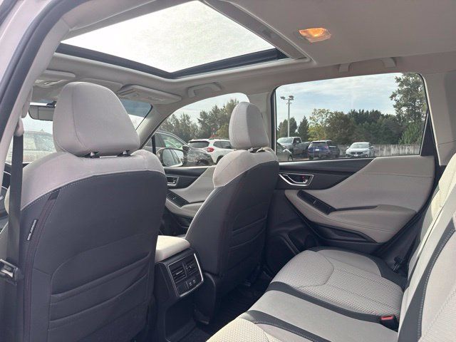 Used 2020 Subaru Forester Premium AWD/4WD image 11