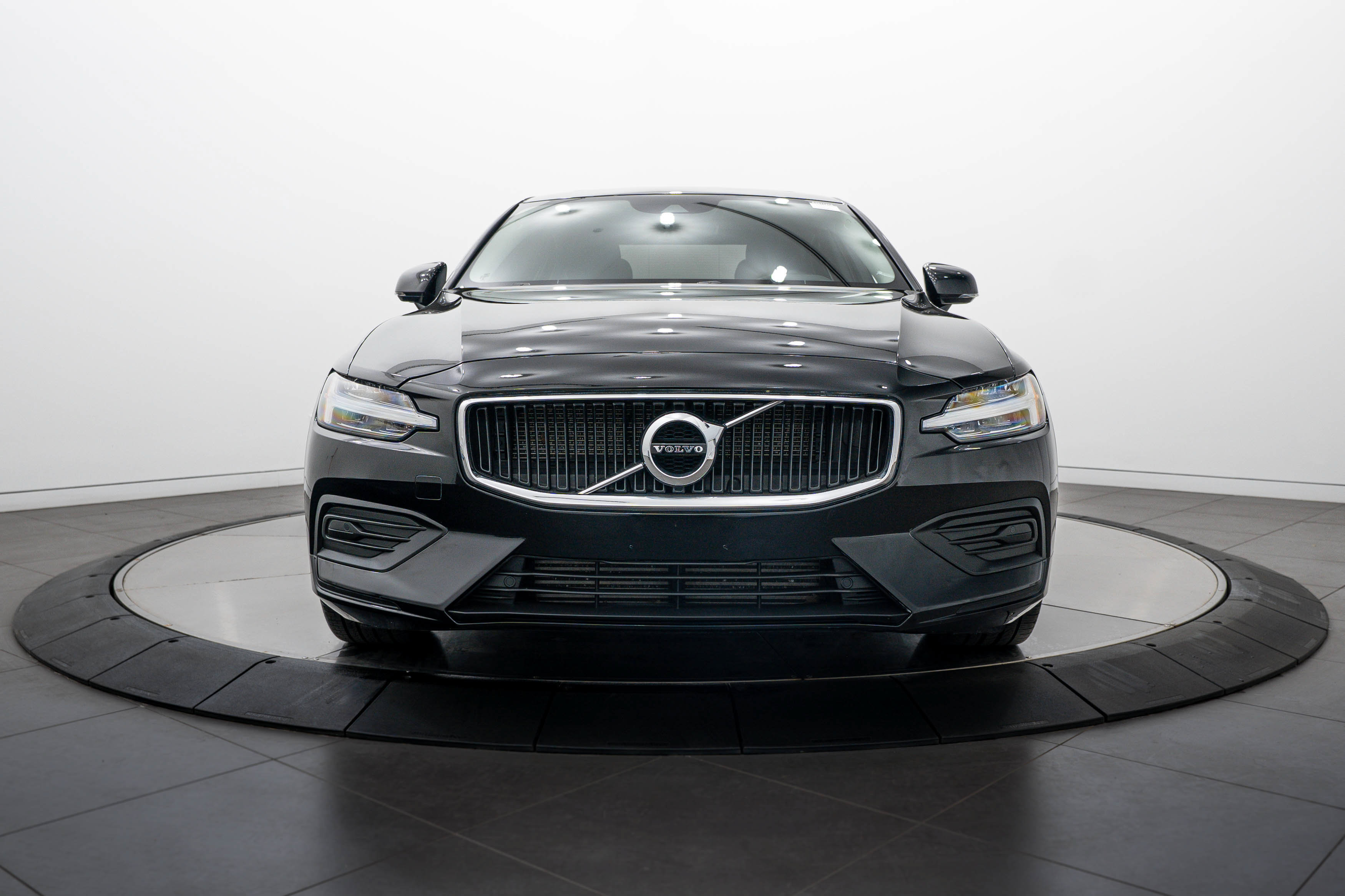 Used 2020 Volvo S60 T6 Momentum AWD/4WD image 23