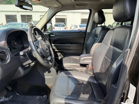Used 2016 Jeep Patriot High Altitude AWD/4WD image 2