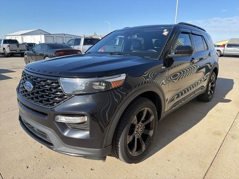 Used 2023 Ford Explorer ST-Line w/ Class IV Trailer Tow Package AWD/4WD image 4