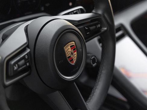 Certified 2025 Porsche Taycan AWD/4WD image 21