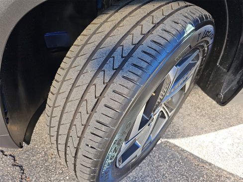 Used 2024 Hyundai Tucson Limited image 39