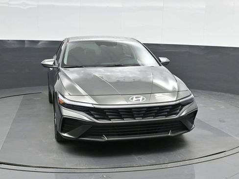 Used 2024 Hyundai Elantra SEL image 6
