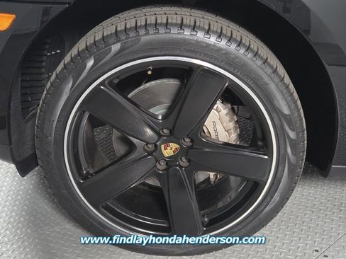 Used 2015 Porsche Macan S image 8