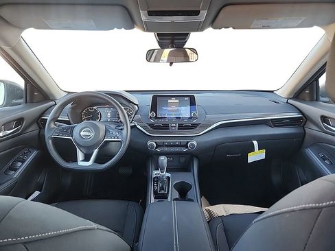 New 2026 Nissan Altima 2.5 SV AWD/4WD image 14