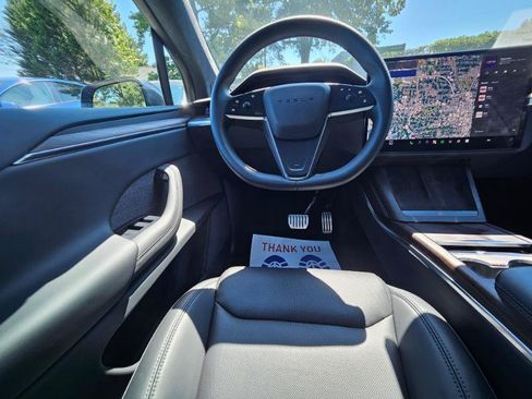 Used 2024 Tesla Model X AWD/4WD image 4