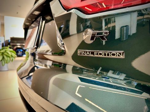 New 2024 Jaguar F-TYPE R image 4