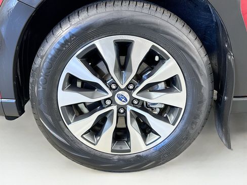 Used 2023 Subaru Outback Touring XT AWD/4WD image 33