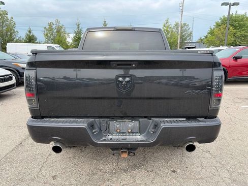 Used 2017 RAM 1500 Express w/ Black Ram 1500 Express Group AWD/4WD image 6