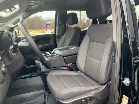 Certified 2025 Chevrolet Silverado 1500 Custom w/ Turbomax Blackout Package image 12