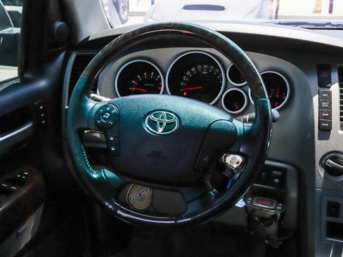 Used 2010 Toyota Tundra Platinum AWD/4WD image 24
