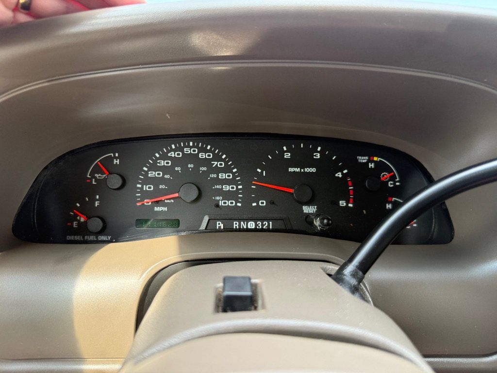 Used 2003 Ford Excursion Limited RWD image 29