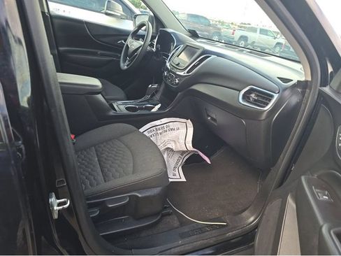 Used 2020 Chevrolet Equinox LT FWD image 16