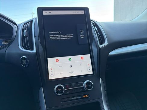 Used 2023 Ford Edge SE image 18