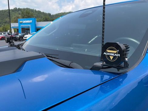 Used 2023 Chevrolet Colorado ZR2 w/ ZR2 Convenience Package III AWD/4WD image 31