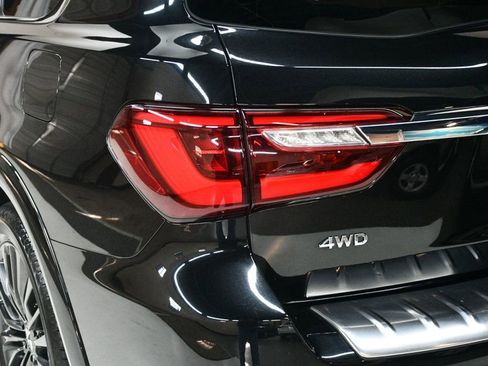 Used 2024 INFINITI QX80 Sensory w/ Cargo Package image 16