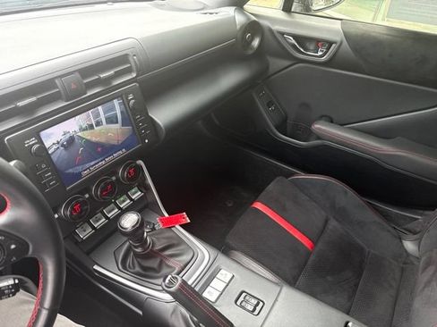 Used 2024 Subaru BRZ Limited RWD image 18