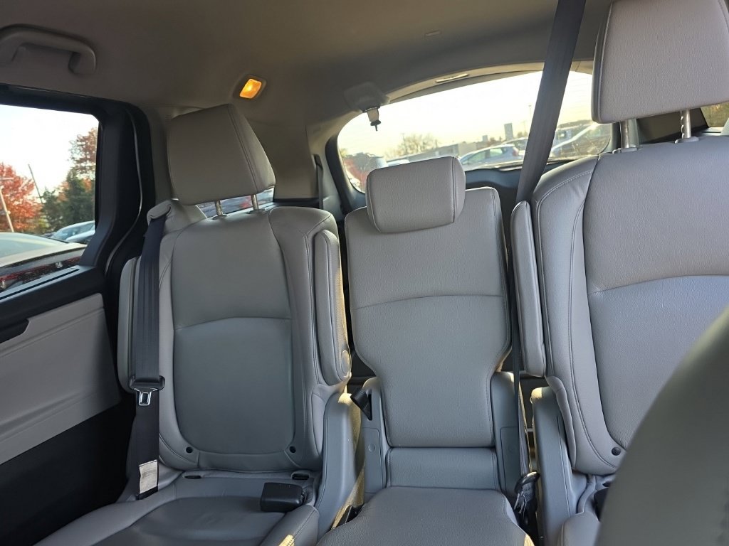 Used 2018 Honda Odyssey Touring image 34