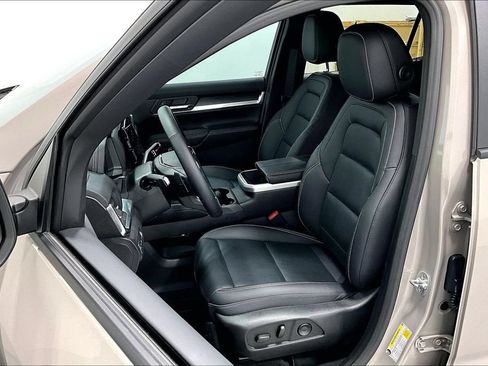 Used 2026 GMC Terrain Elevation w/ Elevation Premium Package FWD image 30