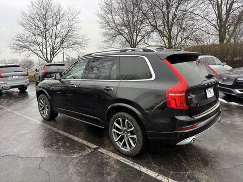 Used 2018 Volvo XC90 T5 Momentum w/ Convenience Package image 5