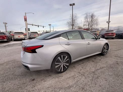Used 2022 Nissan Altima 2.5 SR image 8