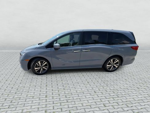 Used 2023 Honda Odyssey Touring image 5