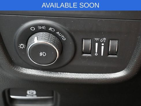 Used 2022 Jeep Grand Cherokee Limited AWD/4WD image 16