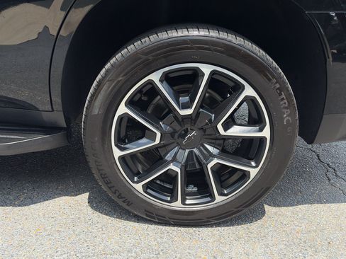 Used 2023 Chevrolet Tahoe RST AWD/4WD image 33