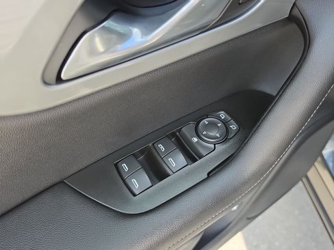 Used 2020 Chevrolet Blazer LT FWD image 20