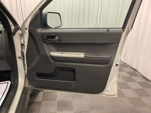 Used 2008 Ford Escape XLT image 28