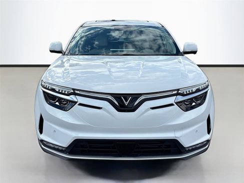 New 2025 VinFast VF 8 Plus image 2